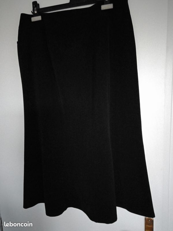 Jupe Gérard Darel Noire Mi-longue évasée - Taille 38 - Occasion En Excellent état