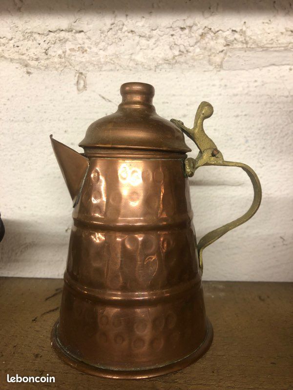 Cafetière en cuivre (image 1)