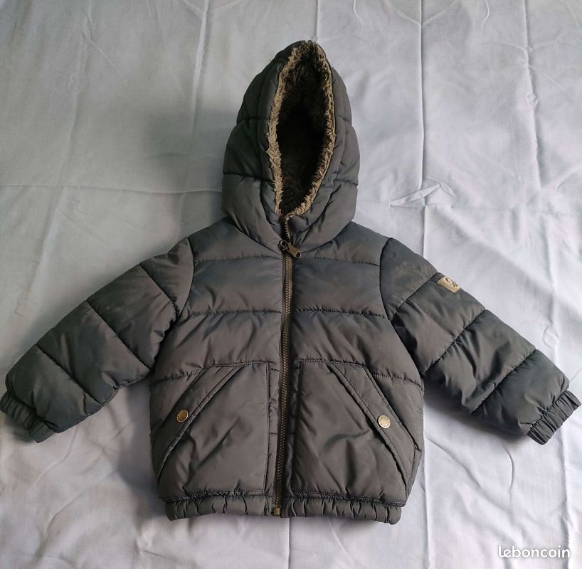 Blouson chaud bébé garçon ans Benetton très bon état