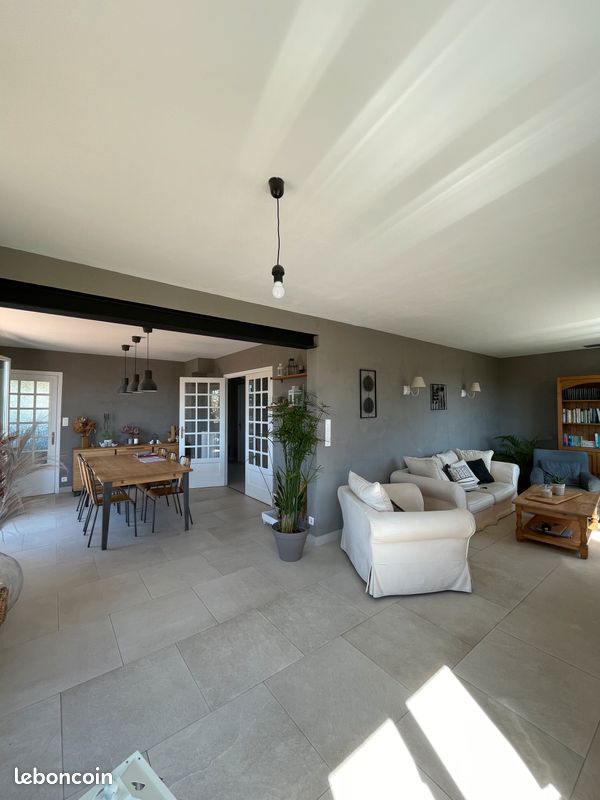 Maison 6 pièces 196 m² · à Mornant · 196 m² · 495 000 €