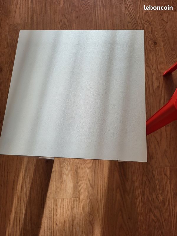 Table d'appoint (image 2)