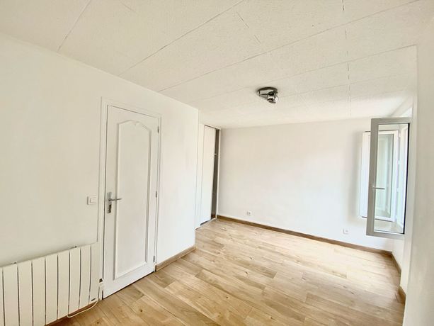 Appartement a louer nanterre - 3 pièce(s) - 31 m2 - Surfyn