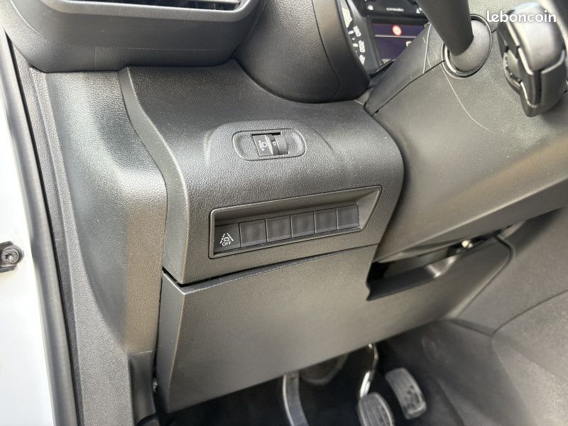 Citroen BERLINGO VAN M 650KG BLUEHDI 100 S&S DRIVER BVM5 (image 22)