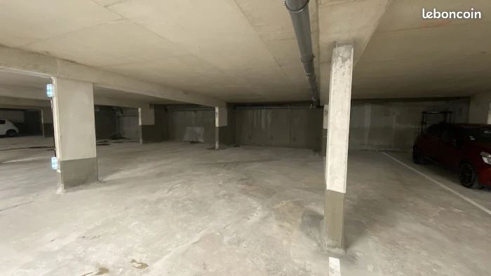 Place parking Lyon 9ème · 20 000 €