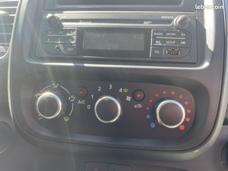 Renault TRAFIC III FG L2H2 1200 2.0 DCI 145CH ENERGY GRAND CONFORT E6 (image 23)
