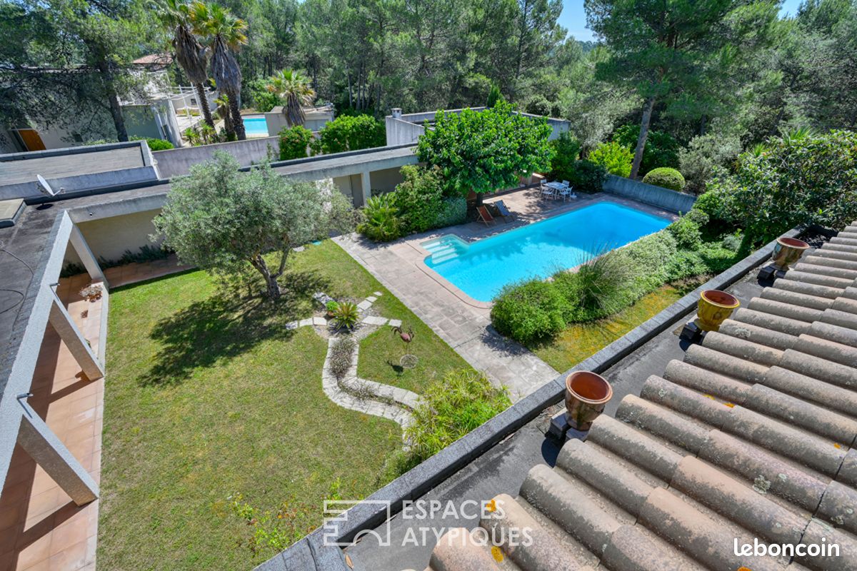 Maison 10 pièces 335 m² · à Saint-Clément-de-Rivière · 335 m² · 1 100 000 €
