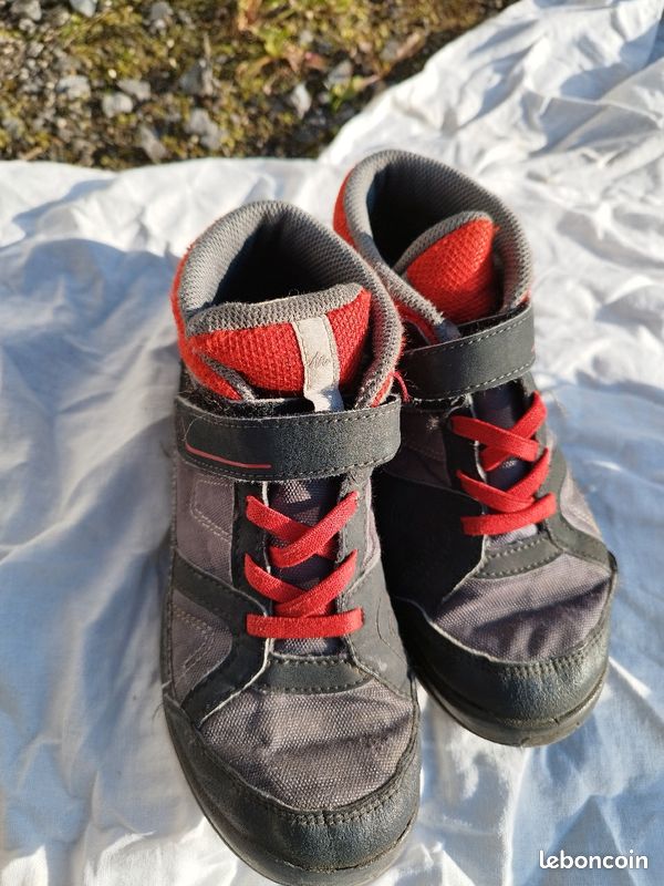 Lot de chaussures enfant taille 33 (image 4)
