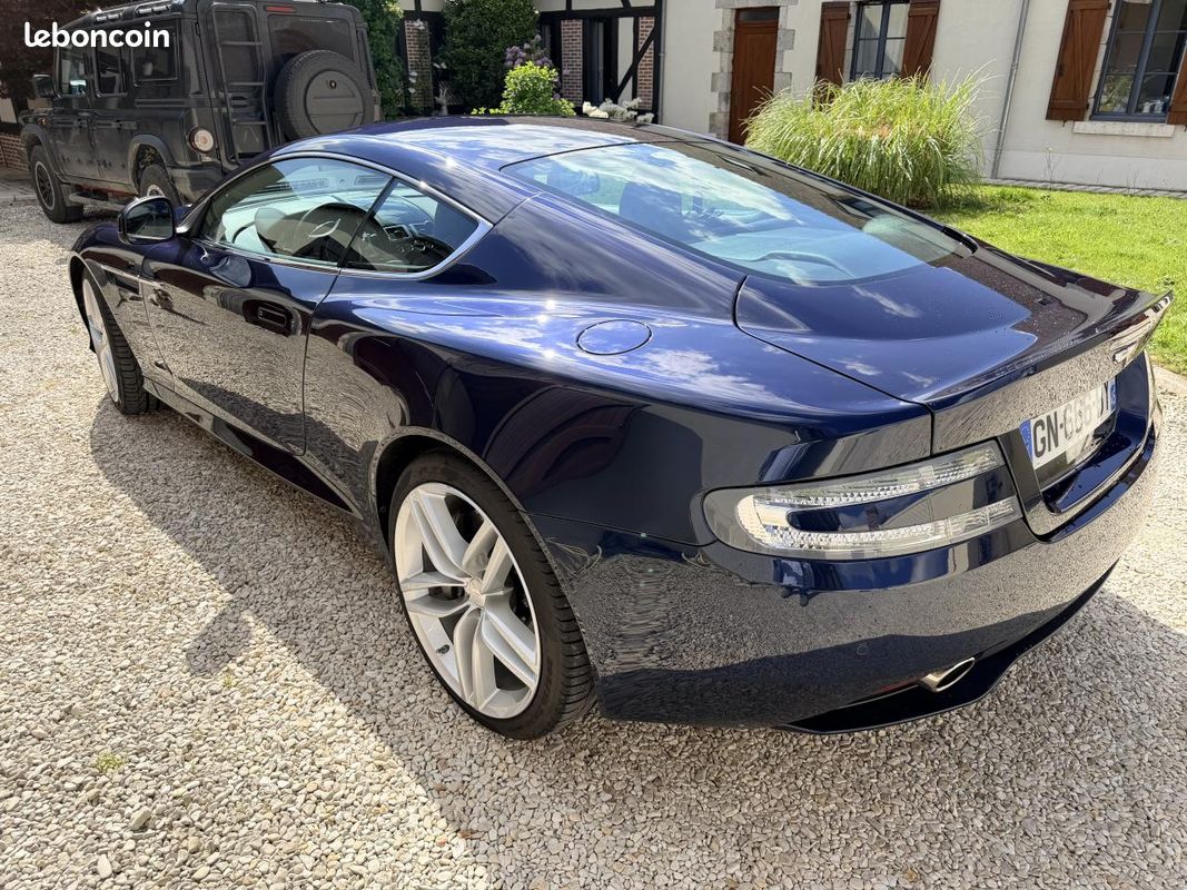ASTON MARTIN DB9 Coupé 5.9 V12 - BV Touchtronic (image 2)