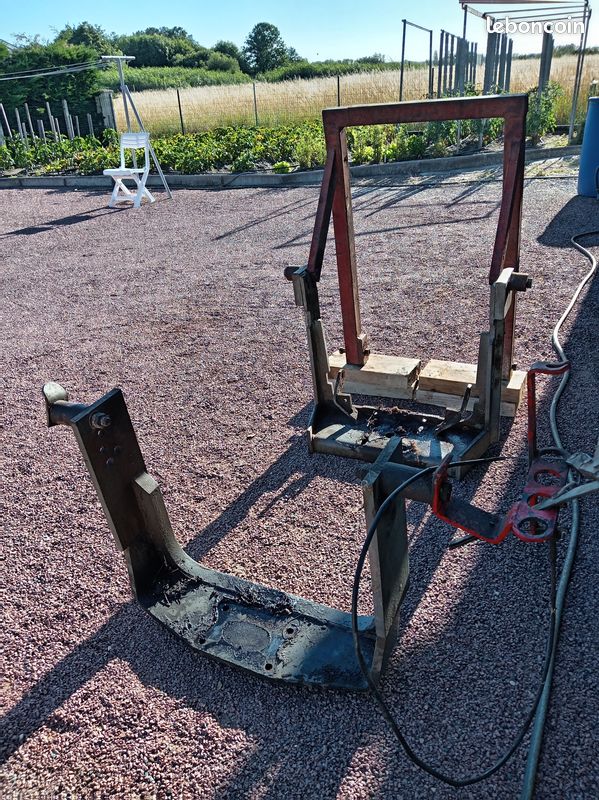 Bâti de fourche Faucheux pour Massey Ferguson (image 2)
