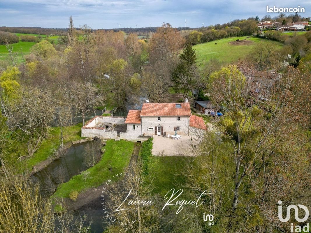 Moulin 5 pièces 131 m² - Lizant 86400 (image principale 0)