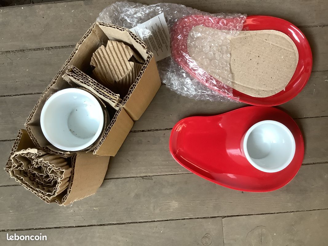 Pots sur assiettes (image 2)