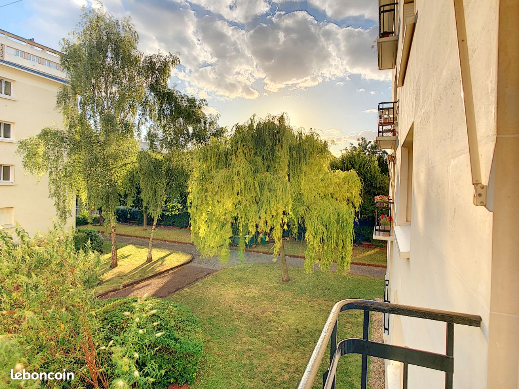 Appartement 4 pièces 79 m² · à Noisy-le-Sec · 79 m² · 242 000 €