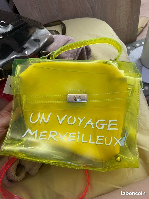 Sac à Main Transparent PVC + Pochette Jaune "Un Voyage Merveilleux" - NEUF (image 1)