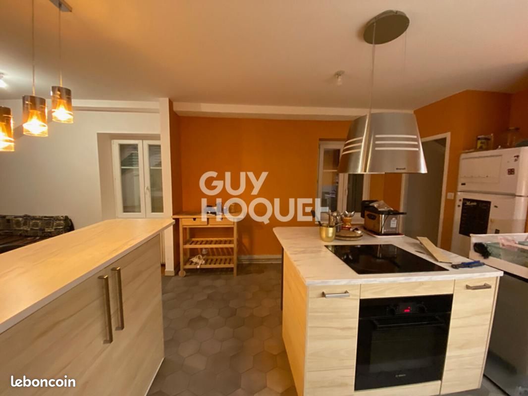 Appartement 3 pièces 143 m² · à Illzach · 143 m² · 1 270 €/mois
