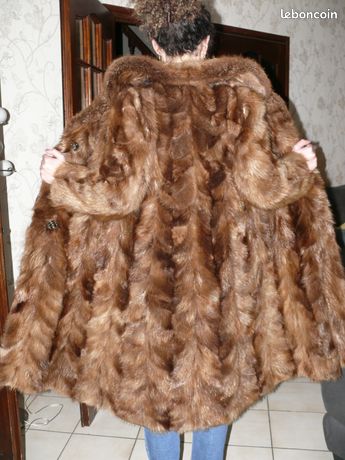 Manteau En Fourrure De Vison Doré - Marque Kretzschmar à Lille, Taille S, Occasion Très Bon état