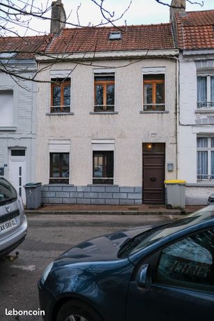 https://img.leboncoin.fr/api/v1/lbcpb1/images/b5/65/c5/b565c5a8c3925a4bf6c7babd1442fe51bdb5bb05.jpg?rule=ad-image