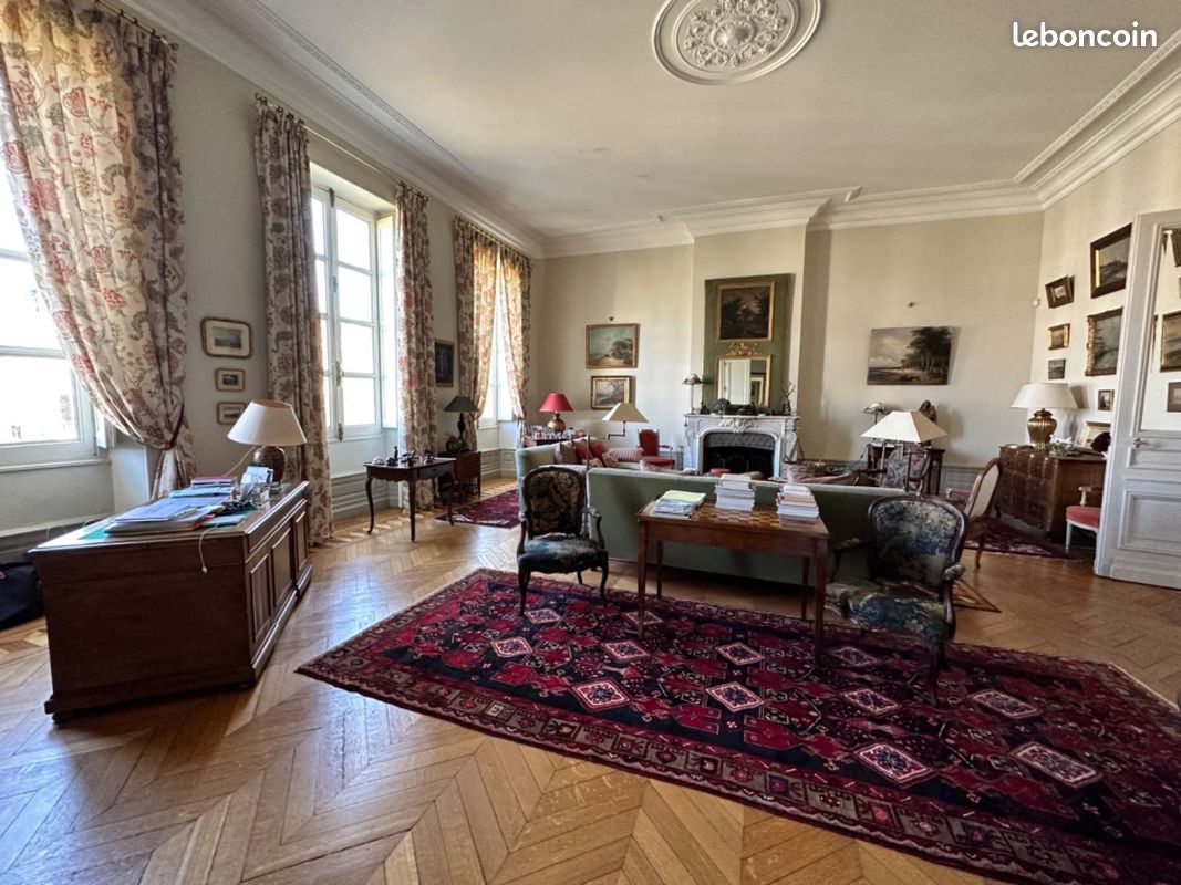 Duplex 8 pièces 338 m² - Bordeaux 33000 (image principale 0)