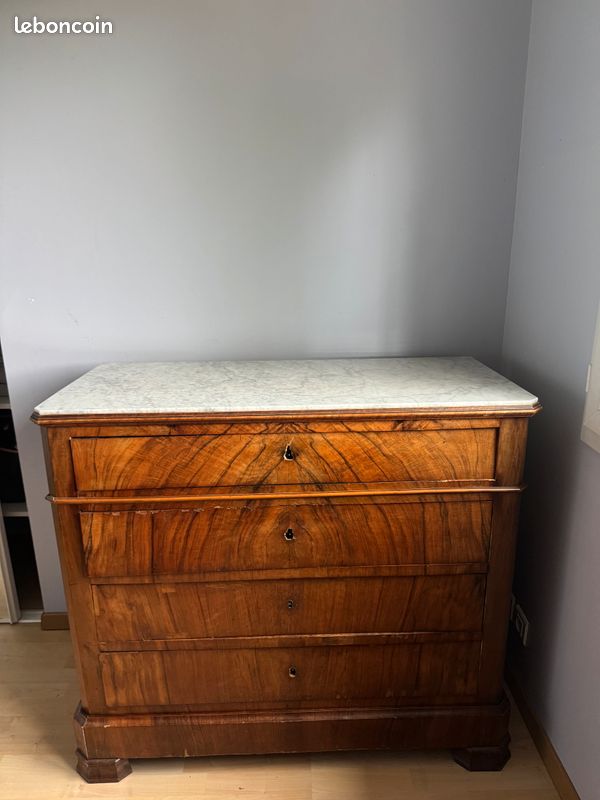 Commode ancienne (image 1)