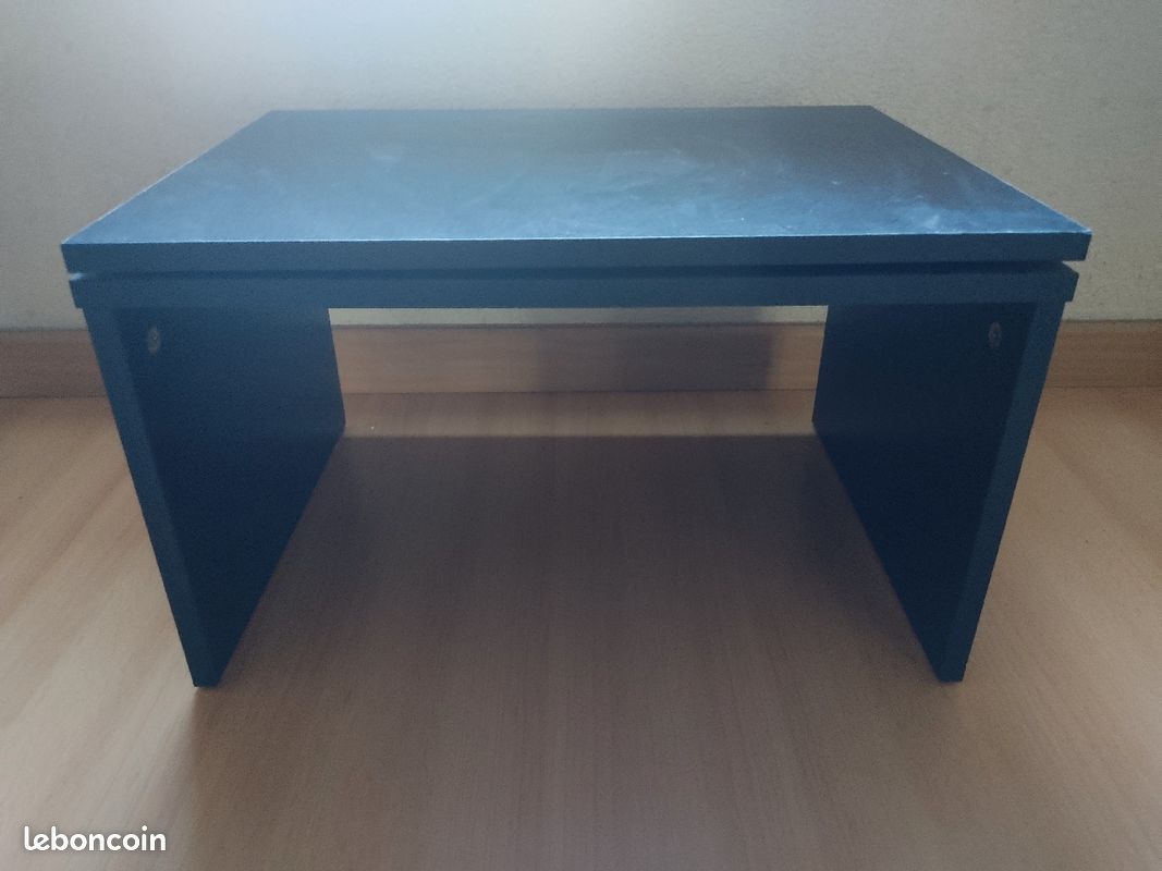 Table noire avec plateau tournant (image 1)