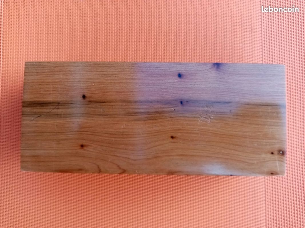 Jeu De Dominos Ancien En Loupe De Thuya Avec Incrustations Nacre - Complet