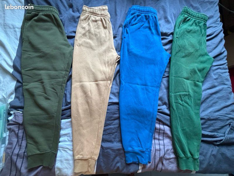 Lot 4 pantalons/bas de survêtement/jogging NIKE taille S (image 2)