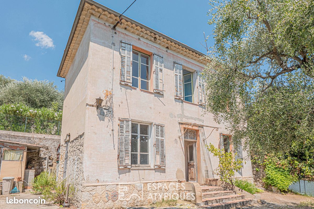 Maison 3 pièces 88 m² · à Grasse · 88 m² · 300 000 €