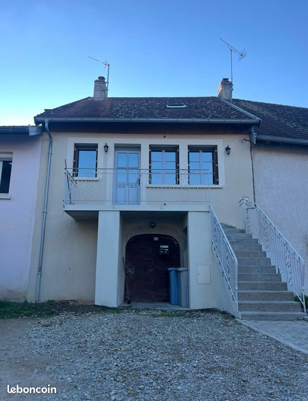Maison 4 pièces 96 m² · à Montmorot · 96 m² · 850 €/mois
