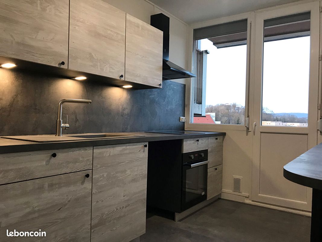 Appartement 4 pièces 66 m² · à Besançon · 66 m² · 750 €