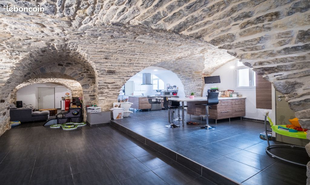 Maison 4 pièces 140 m² · à Langlade · 140 m² · 982 €/mois