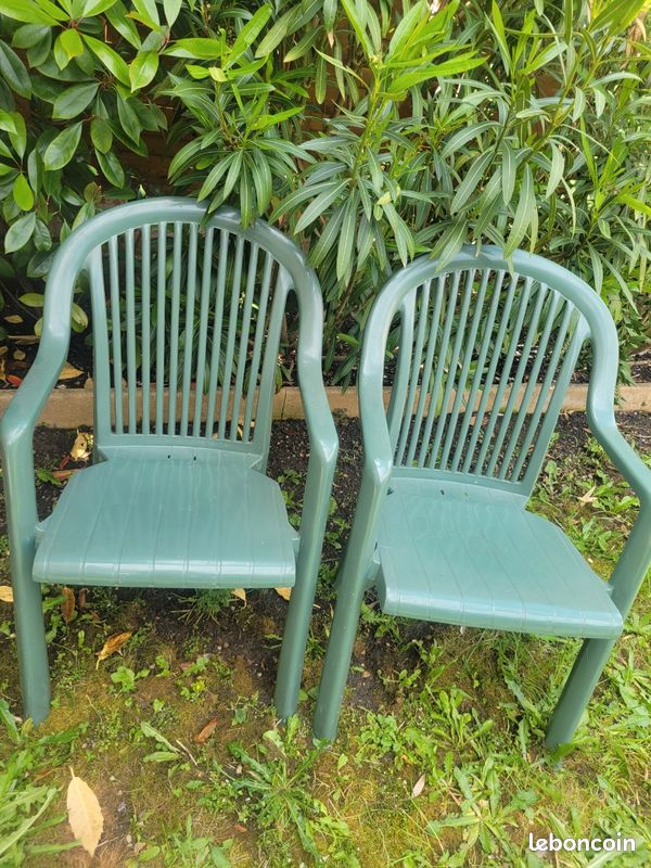 Lot de 2 chaises de jardin (image 1)