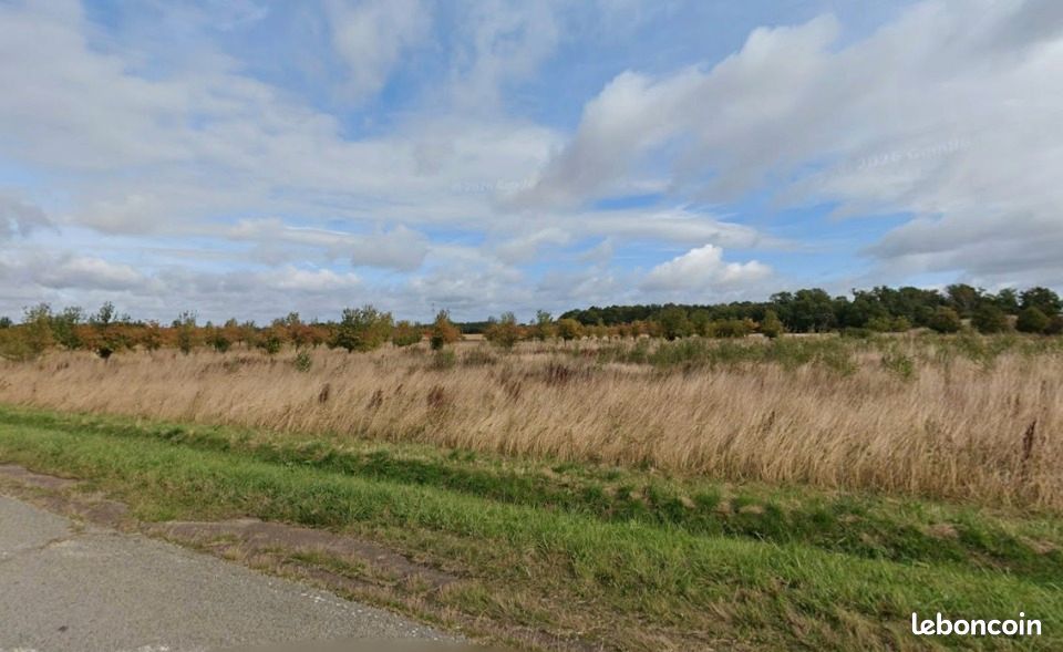 Terrain 527 m² Parville · 59 000 €