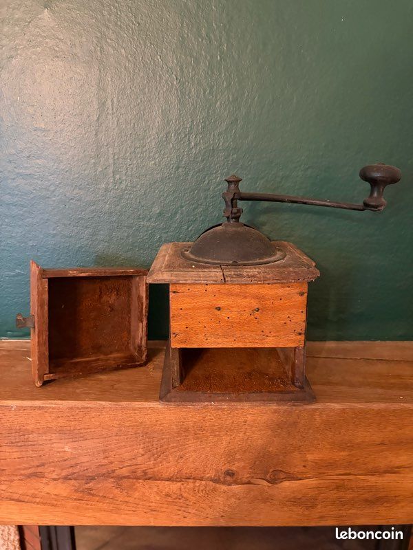 Moulin à café ancien en bois – Style rustique / Déco brocante (image 2)