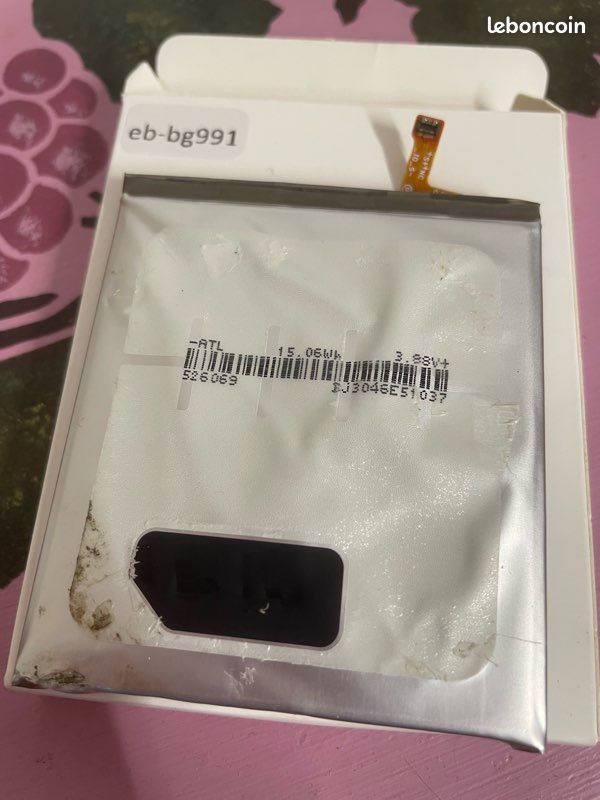Batterie d’origine Samsung S21 EBBG991 bon état (image 2)