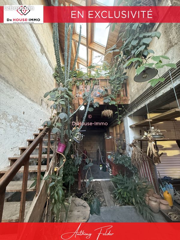 Immeuble 12 pièces 220 m² · à Châteauroux · 220 m² · 265 000 €