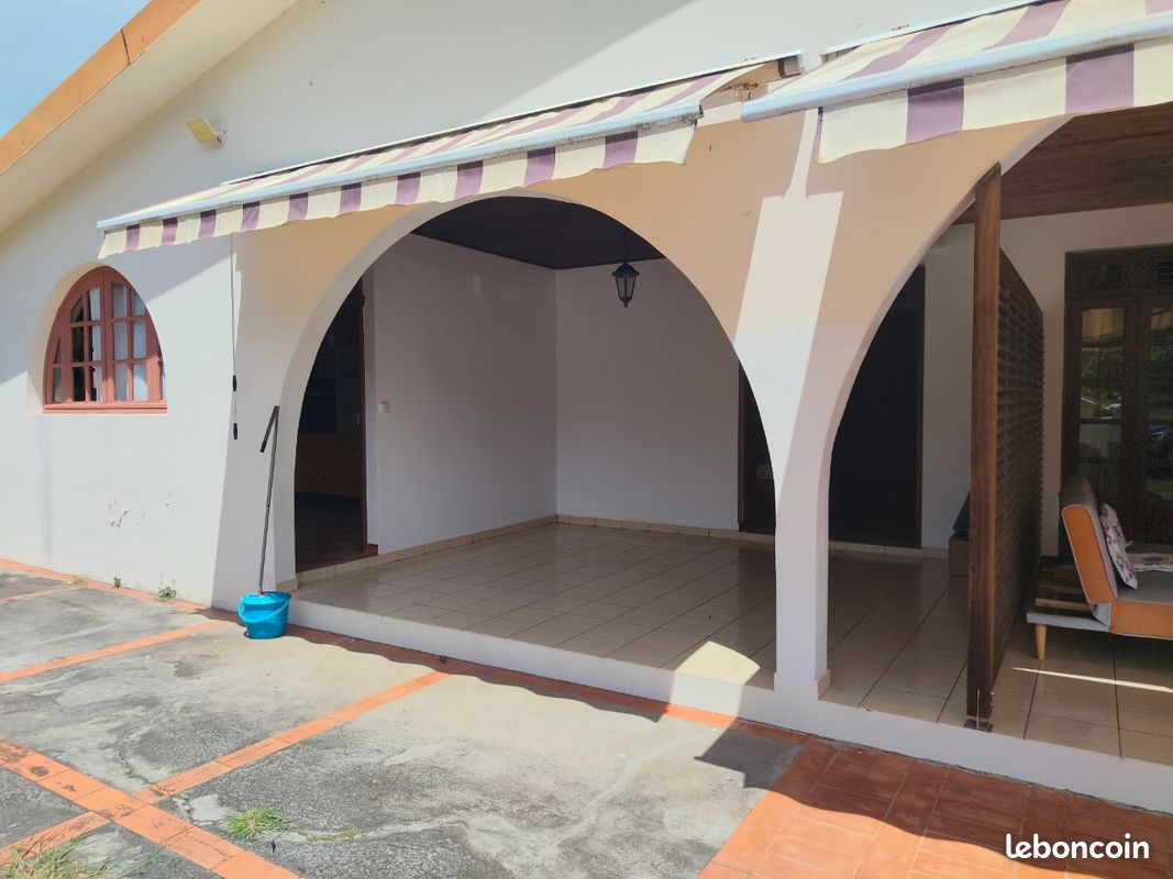 Appartement 3 pièces 90 m² · à Ducos · 90 m² · 1 050 €/mois