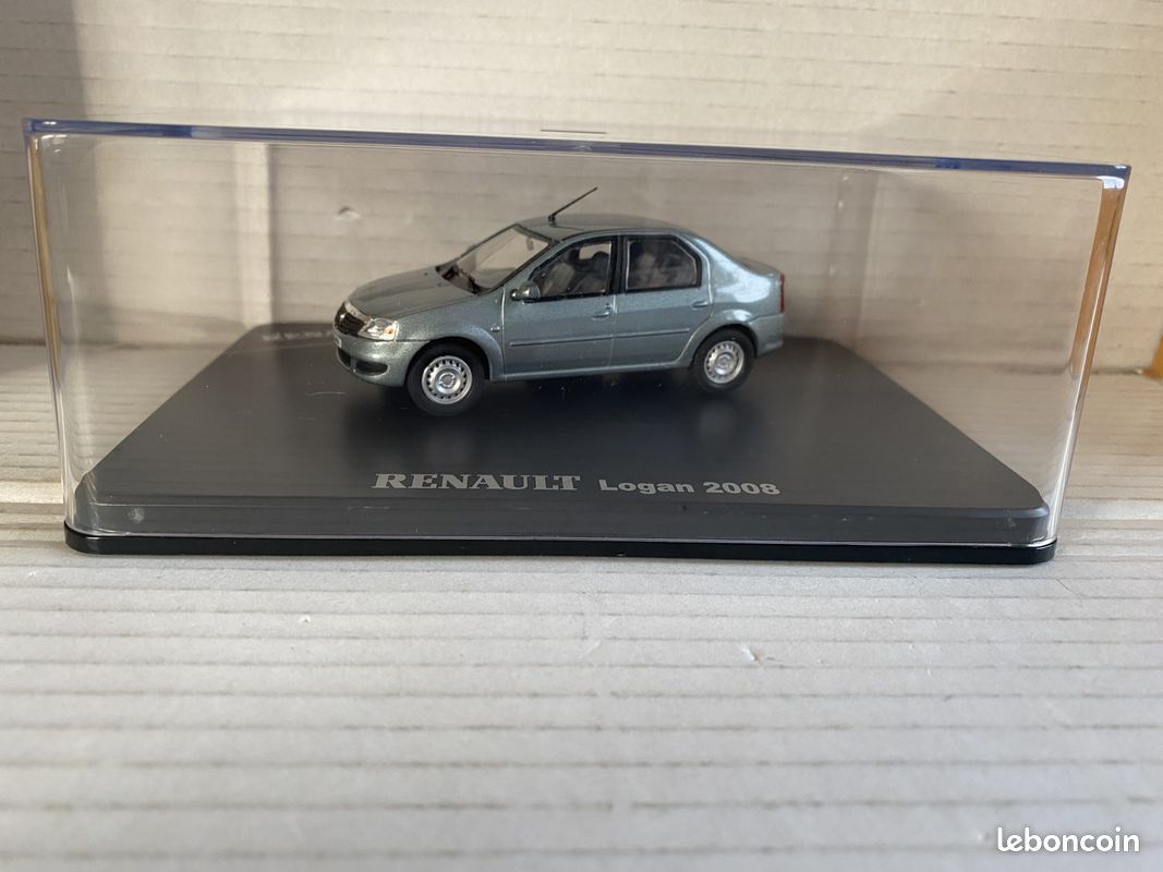RENAULT DACIA LOGAN Bleu Electrique / Blue electric de