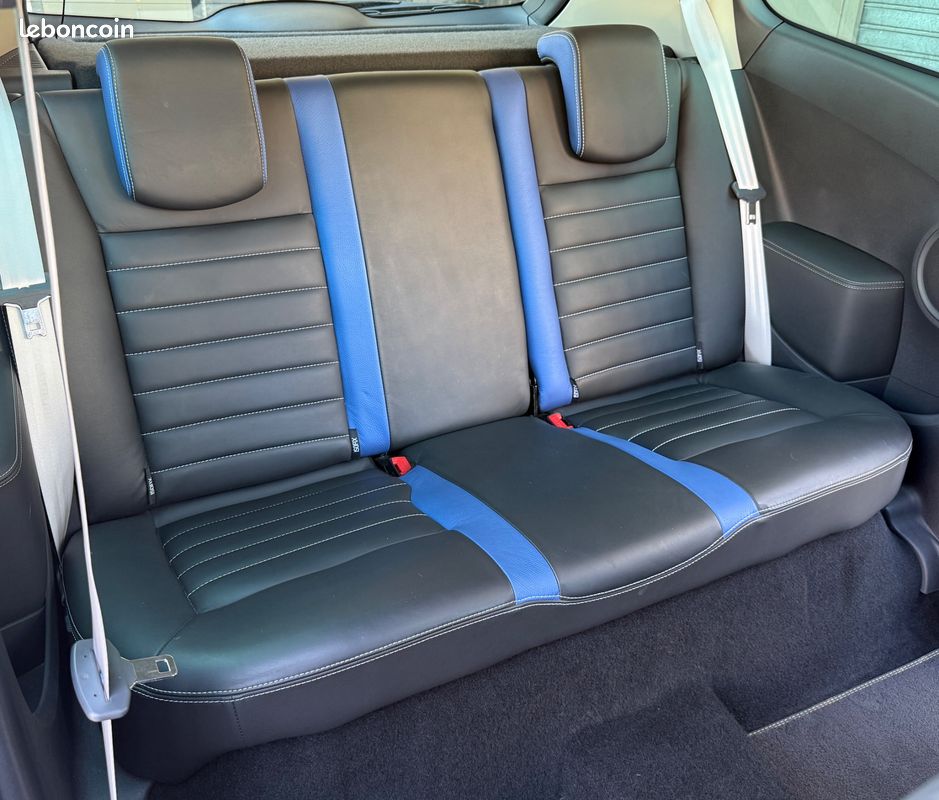 RENAULT CLIO III (2) 2.0 16V 203 RS GORDINI + 1ERE MAIN FR + FUTUR COLLECTOr (image 30)