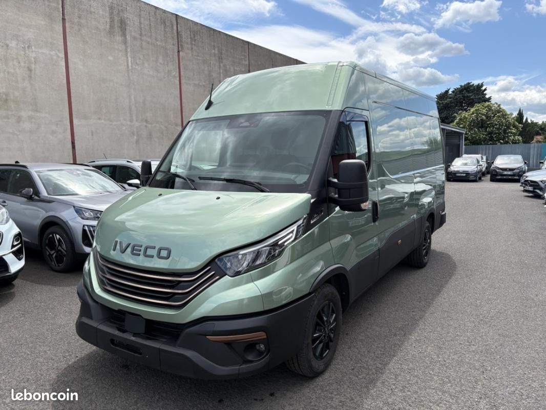 Iveco Daily FOURGON FGN 35 S 16H V11 H2 Q-LEAF HI-MATIC (image 1)