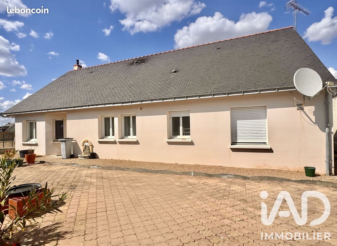 Maison 7 pièces 154 m² · à Beaumont-en-Véron · 154 m² · 230 000 €
