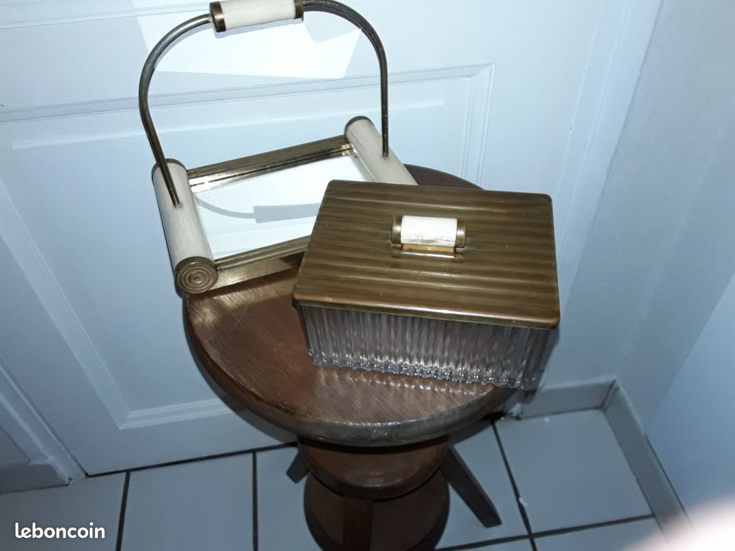 Boite a biscuits art deco (image 1)