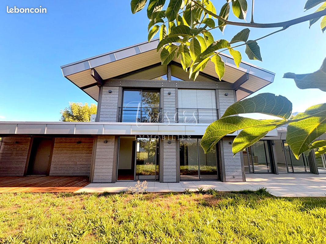 Maison 7 pièces 135 m² · à Villaz · 135 m² · 1 325 000 €