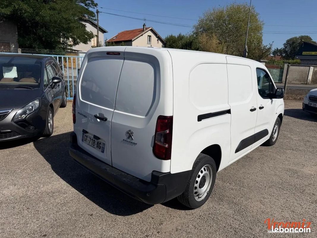 Peugeot Partner Vu FOURGON LONG 950kg Blue-HDI 100 CH Clim GPS 2022 TVA RÉCUPÉRABLE 8490 TTC (image 5)