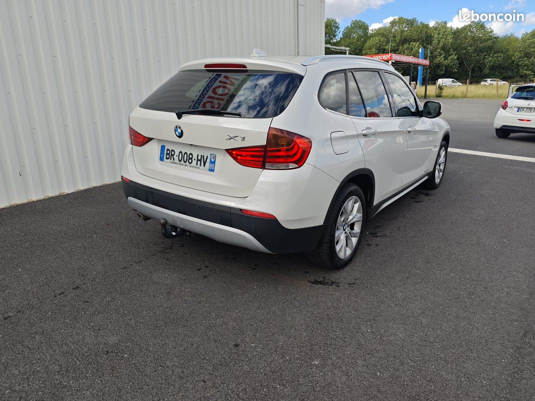 BMW X1 xDrive 20d 177ch Luxe BOITE 6 Vitesses 197000KM DIESEL (image 4)