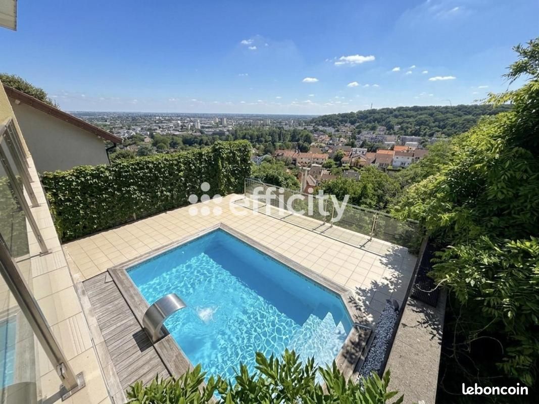 Maison 6 pièces 160 m² · à Le Plessis-Robinson · 160 m² · 790 000 €