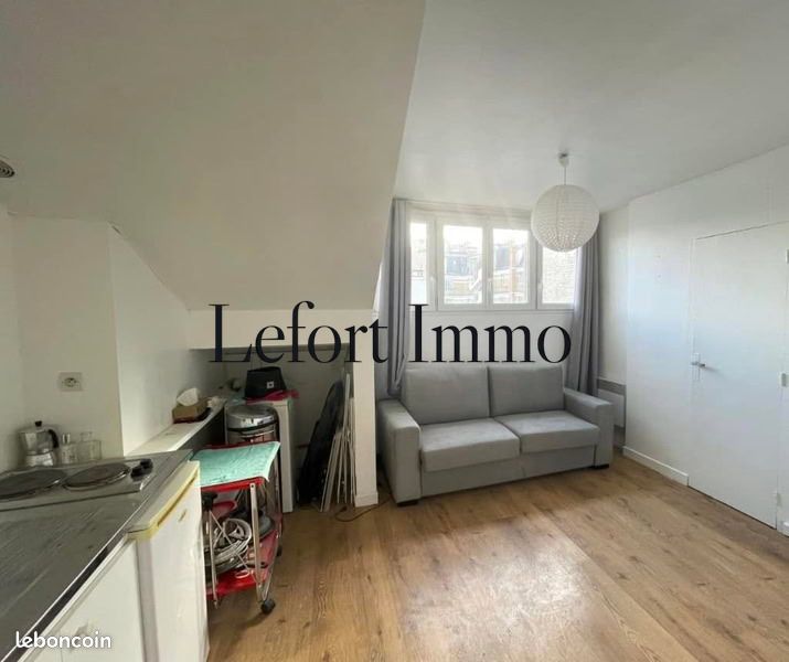 Appartement 1 pièce 18 m² · à Issy-les-Moulineaux · 18 m² · 670 €/mois