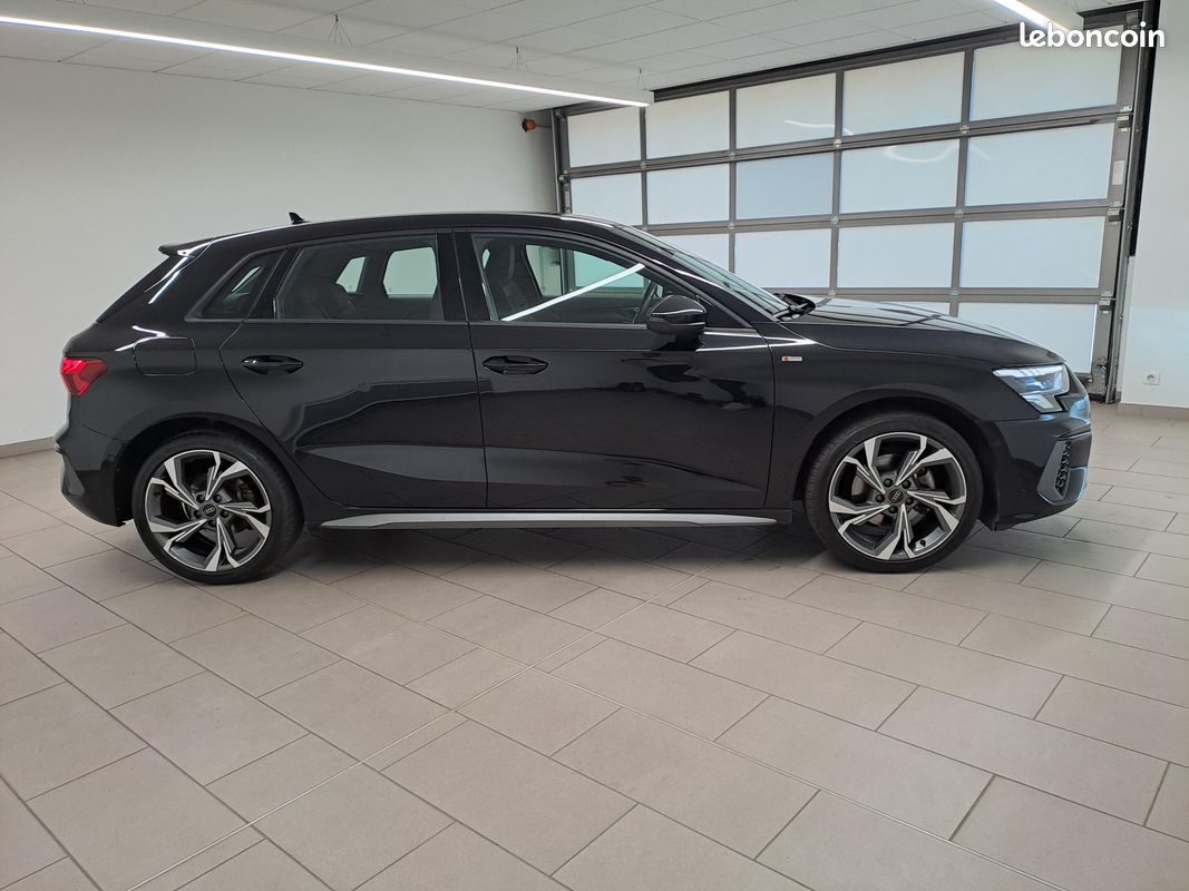 AUDI A3 Sportback 35 TFSI Mild Hybrid 150 S tronic 7 S Line (image 6)