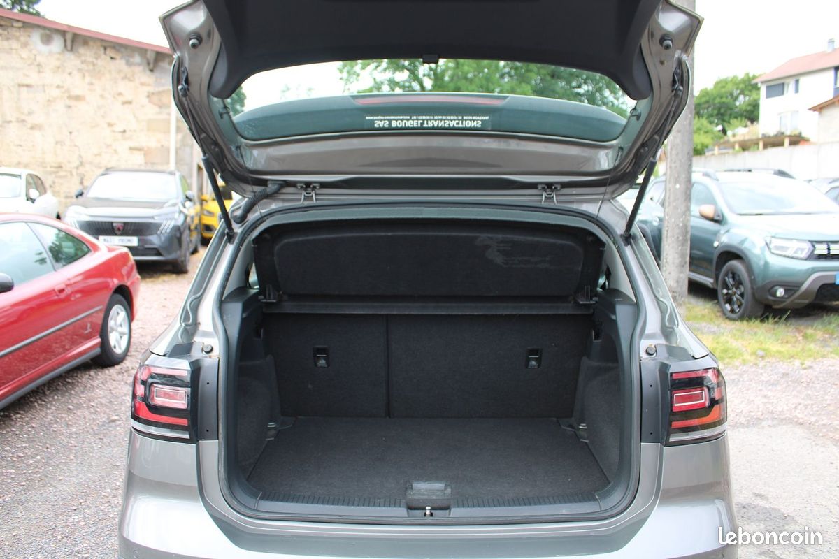 Volkswagen T-CROSS 1L6 TDI DSG LOUNGE BUSINESS DIESEL BOITE AUTO GRAND GPS 3D RÉGULATEUR ADAPTATIF (image 7)