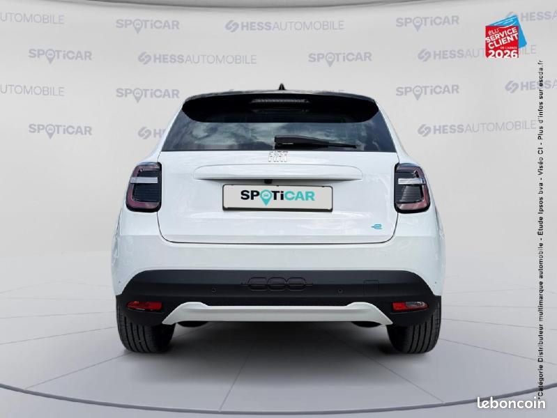 Fiat 600 e 156ch 54kWh Icône (image 7)