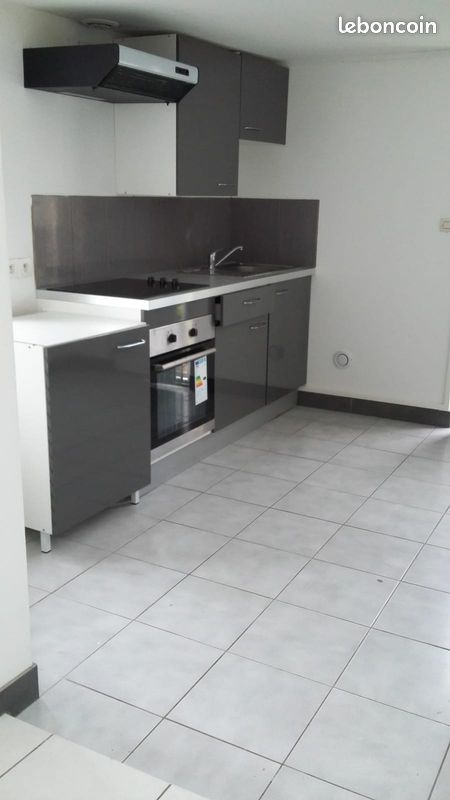 Loue appt 2 pièces 28M2 (image 1)