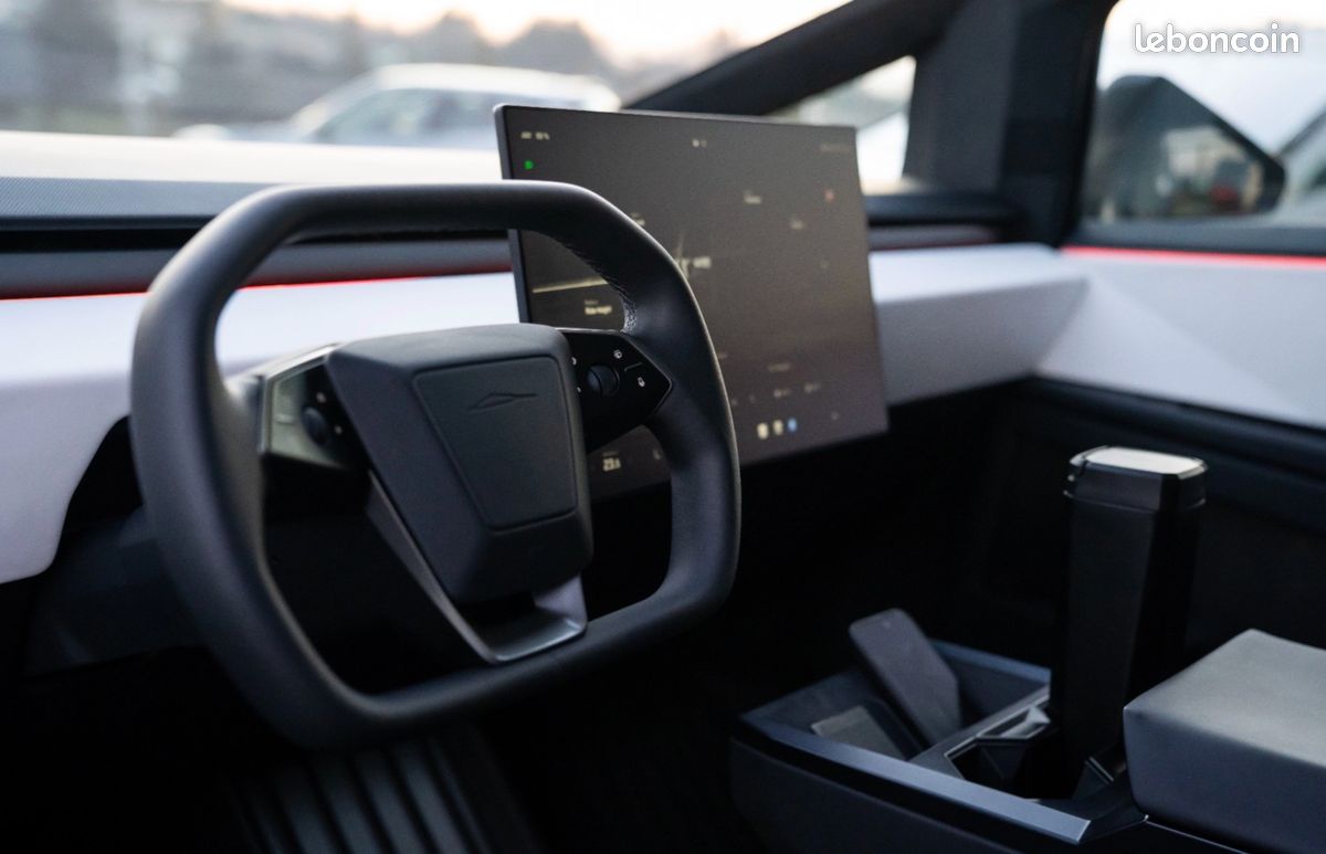 TESLA CYBERTRUCK AWD Foundation Series – 600 CH – 28.600 km – 2024 (image 10)